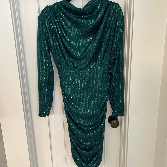 Hunter Green Sexy Sequin Cocktail Dress by Pretty Little Thing SZ 4 - Picture 6 of 7